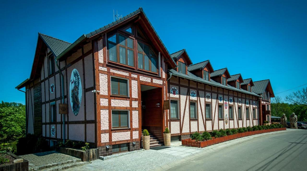 Отель Akademia Kuraszkow Kuraszkow  Экстерьер фото